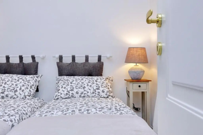 Monti charming apartment - Rome short let Service — отель в Риме, Италия