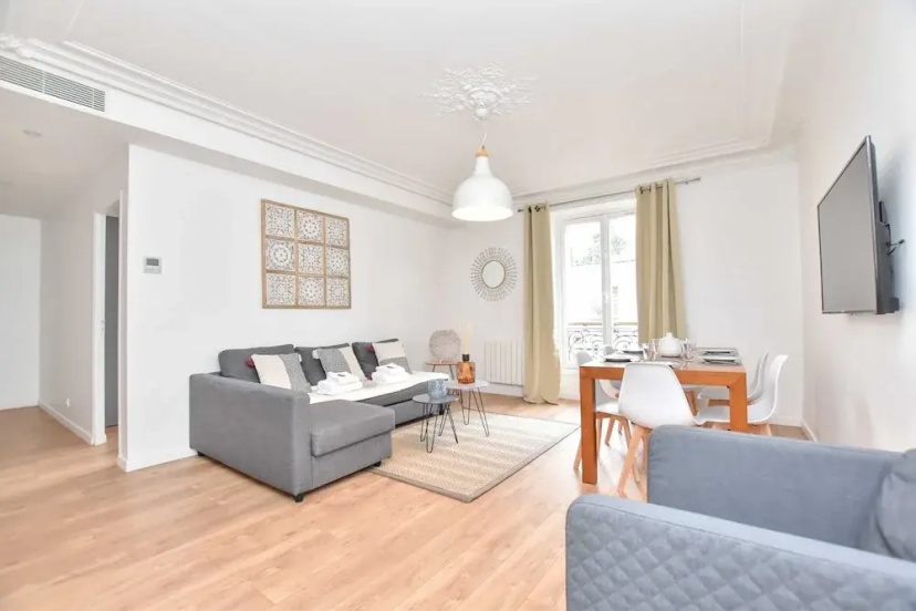 Цены на Magnificent Apartment - 2br/6p - Musee du Louvre в Париже