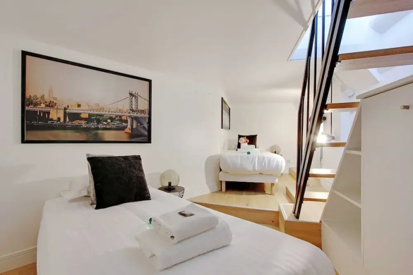 Modern Apartment for 4 People — отель с удобствами в Париже