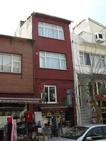 Midilli Art Family Apartment — отель с удобным расположением в Стамбуле