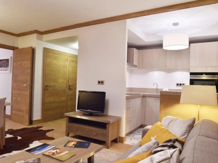 Appartement Courchevel 1550, 2 pieces, 2 personnes - FR-1-562-52 — отель в Куршевеле, Франция