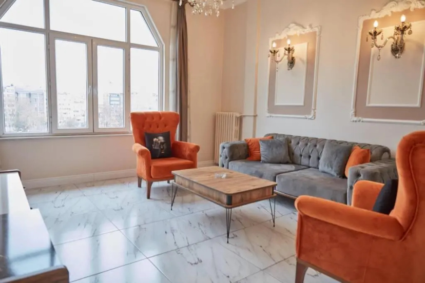 Taksim Square Apartment, Great View, Luxury — отель с удобным расположением в Стамбуле