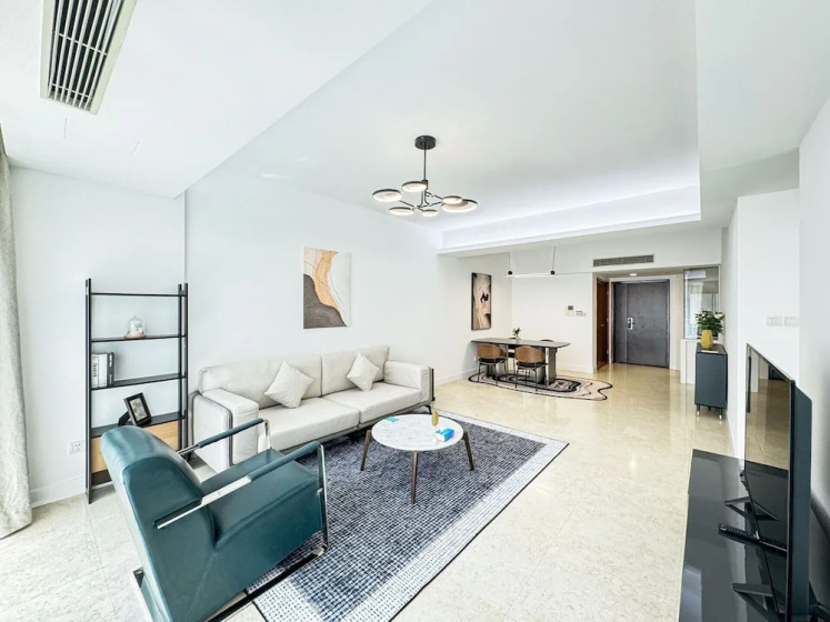 Tyms 3BR 2BA Apt West NanjingRD Line2 14 — комфортный отель в Шанхае