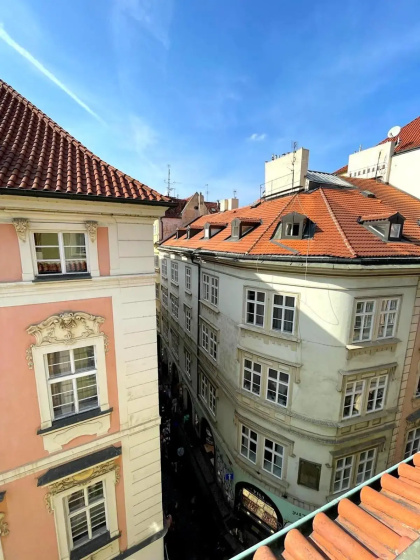 Kristian's Old Town Sq. Apartments — отель в Праге, Чешская Республика