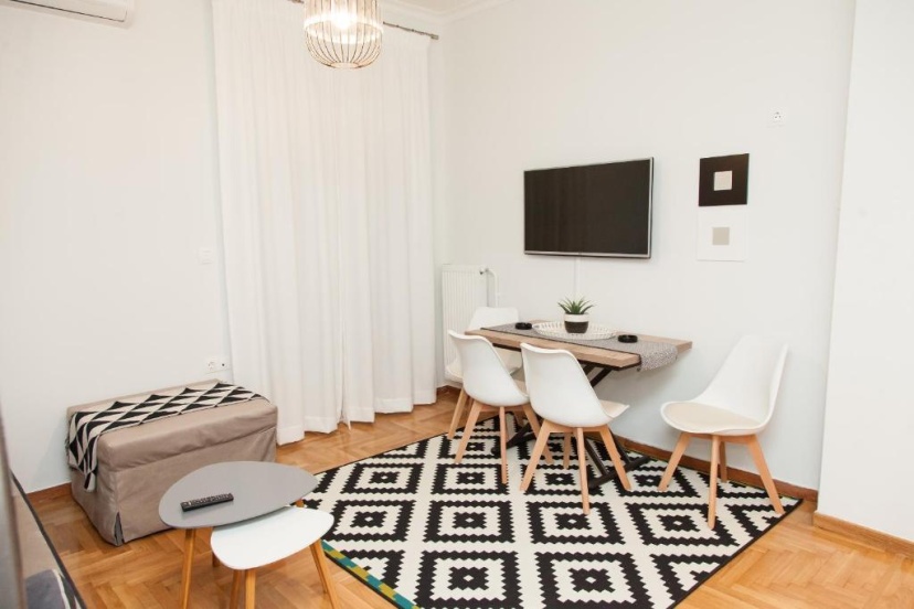 Luxury Apartment In Central Kolonaki — отель с удобным расположением в Афины