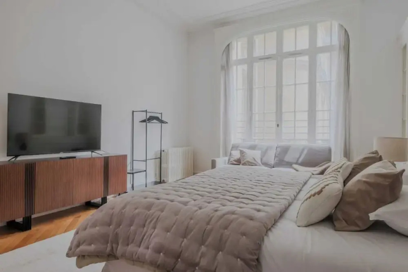 Spacious Apartment - 5br/12p - Chaillot — отель в Париже, Франция