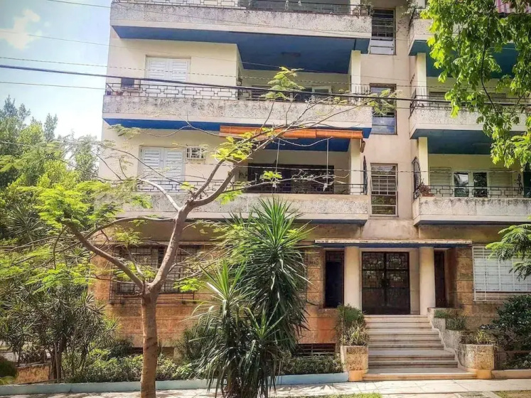 Casa 21 y G (Ileana y Marta) — забронировать отель в Гавана