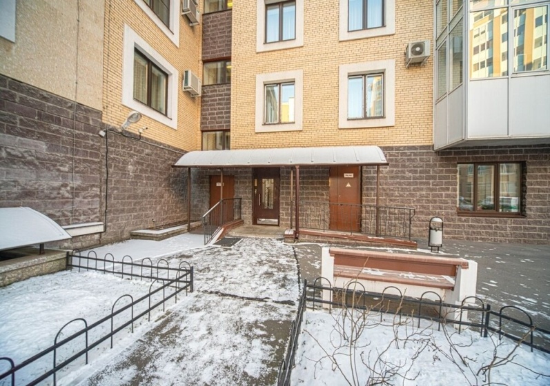 Цены на Loft Petrograd Apartment в Санкт-Петербурге