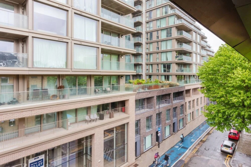 Beautiful 1 Bed Central London Apartment — отель с удобным расположением в Лондоне