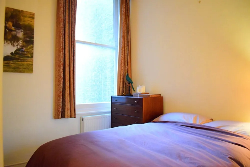 Kensington 2 Bedroom Flat With Balcony — комфортный отель в Лондоне