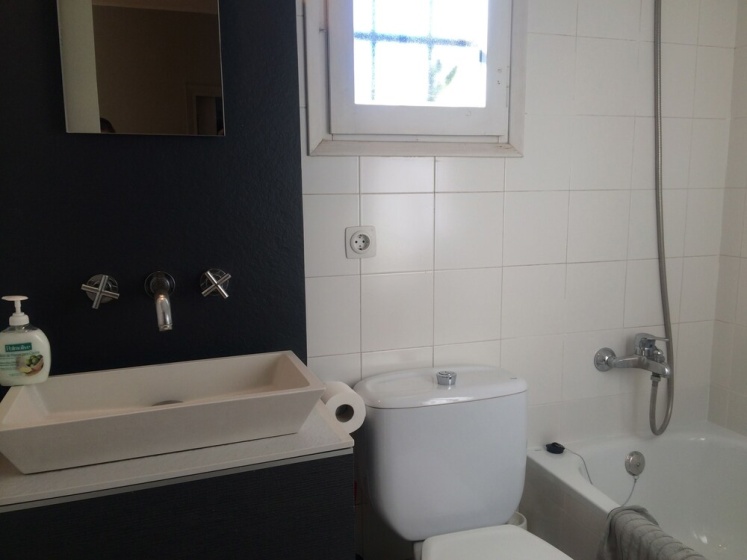 Lovely apartment with a terrace — отель в Барселоне, Испания