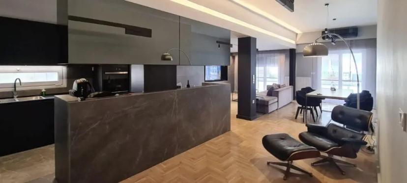 Luxury Kolonaki 3 BR City Apartment — забронировать отель в Афины