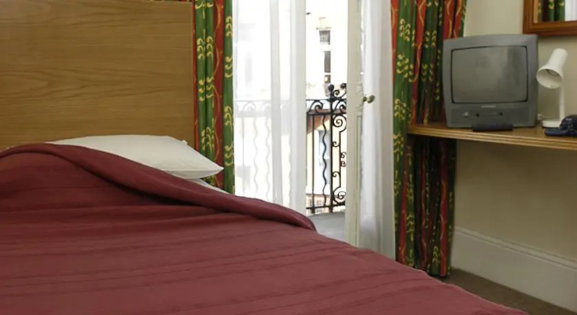 Astons Apartments — отель с удобствами в Лондоне