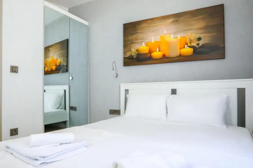 Цены на Charming Flat 500 m to Uskudar Ferry Station в Стамбуле