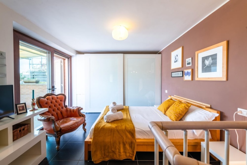 Home Around in Rome With 1 Bedrooms and 2 Bathrooms — комфортный отель в Риме