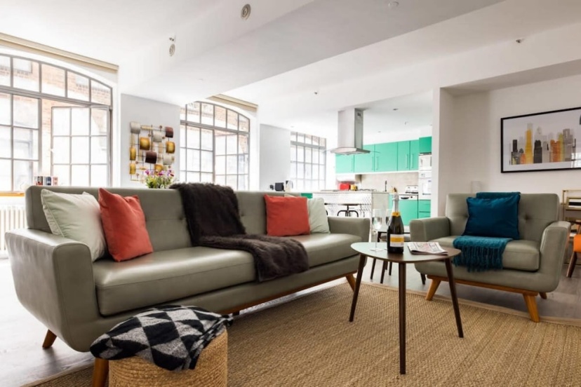 Soho Warehouse Loft With Concierge Lift — комфортный отель в Лондоне