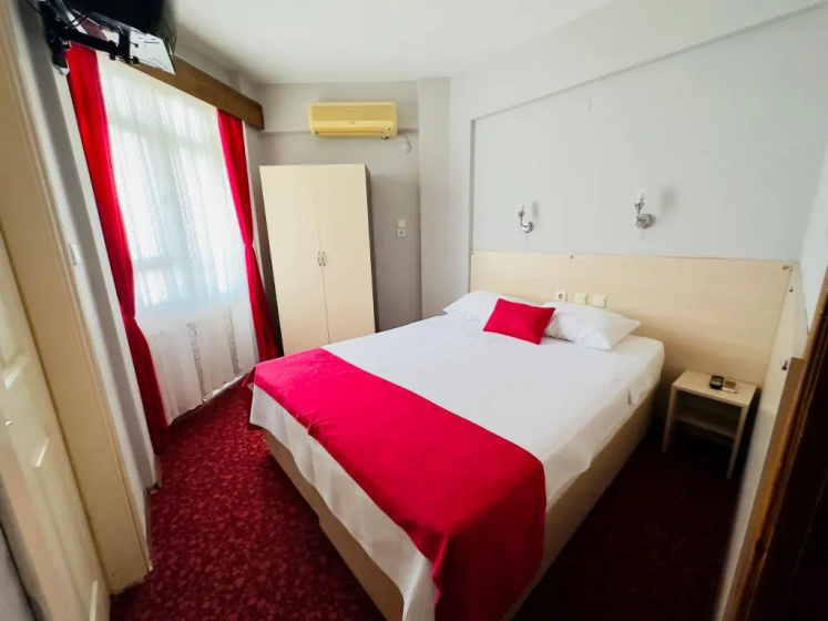 Kaan Otel — забронировать отель в Kusadasi