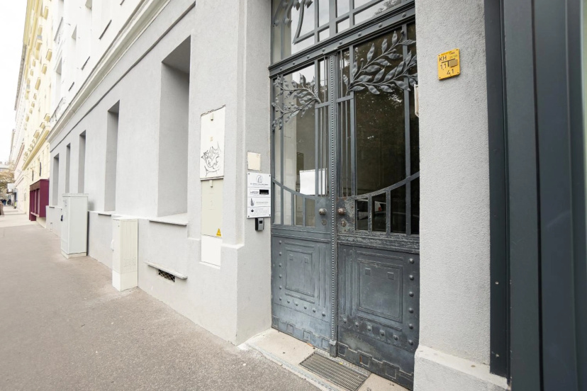 Цены на Apartment in the central area. 5 minute's walk to the Danube. в вене
