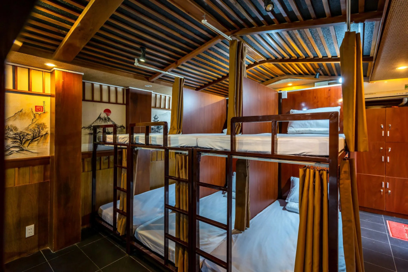 Saigon Capsule Hostel - Adults Only — отель с удобствами в Хошимине