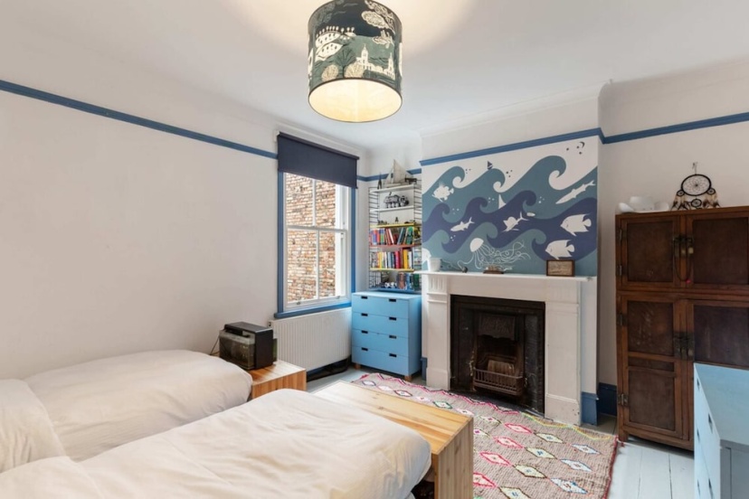 Lovely 4 Bedroom House near Portobello — отзывы гостей и цены