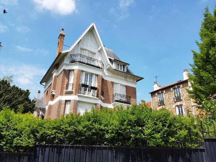 Цены на Villa romantique в Париже