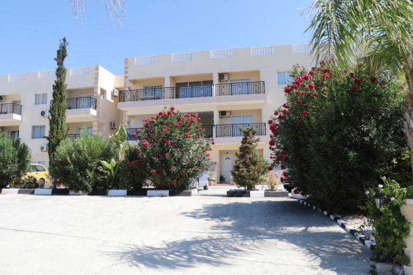 Sunset apartment with pool & 10 mins to Venus beach — отель с удобствами в Пафос