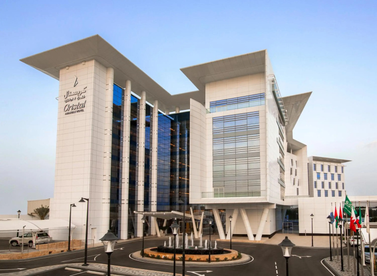 Cristal Amaken Hotel — комфортный отель в Рияде