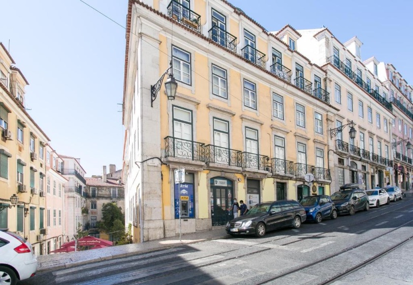 Chiado Deluxe Gem 4bdr Amazing apartment — отзывы гостей и цены