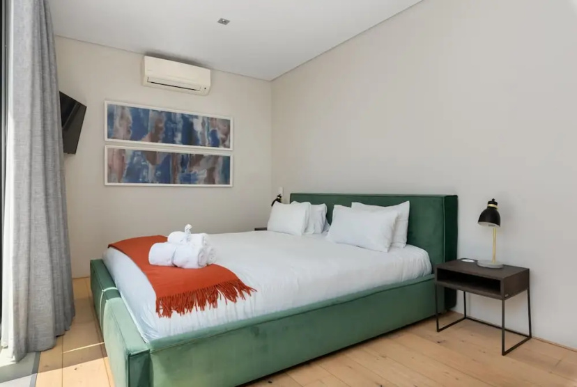 Цены на Modern 2bed Apt in Green Point Cape Town Nobelium в Кейптауне