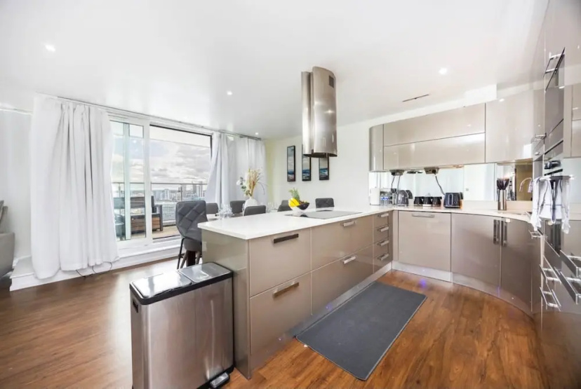 Austin David Apartments - Blue Cove — забронировать отель в Лондоне