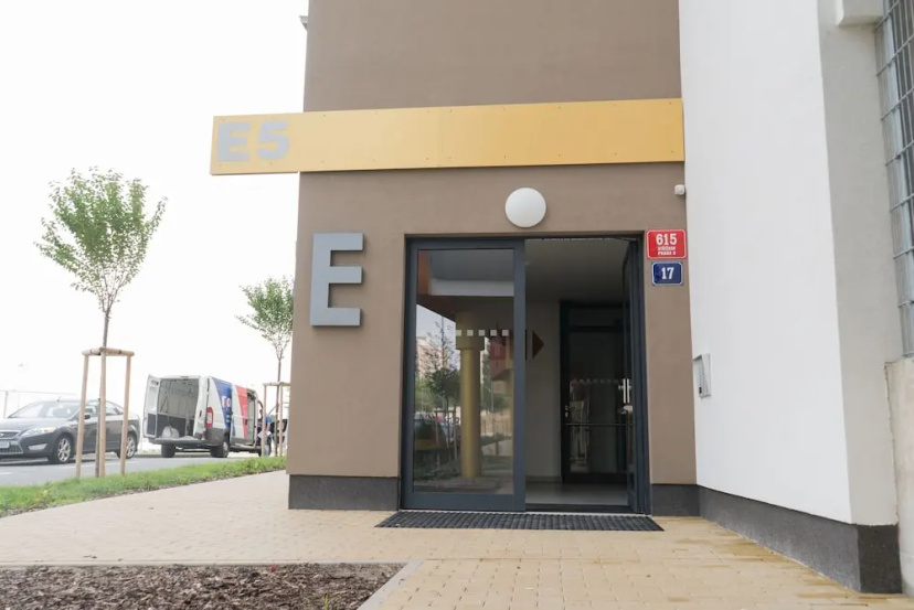 Цены на Modern Apartment - Prague Centre в Праге