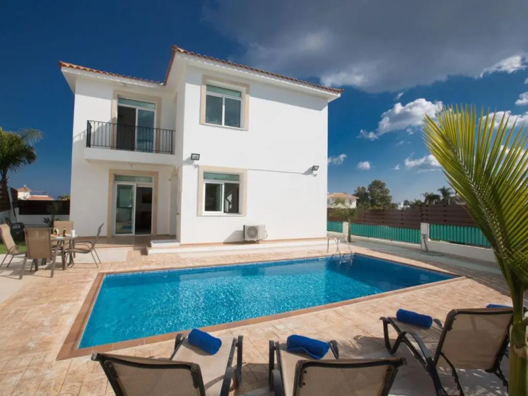 Villa Mesogi Modern 3BDR Protaras Villa Close to Fig Tree Bay Beach — комфортный отель в Протарас