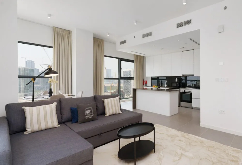 Modern Panoramic Sea View Apt on Al Reem Island — отель с удобствами в Абу