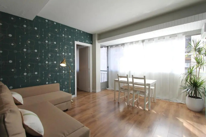 Cosy Apartment Prado Museum — отель с удобствами в Мадриде