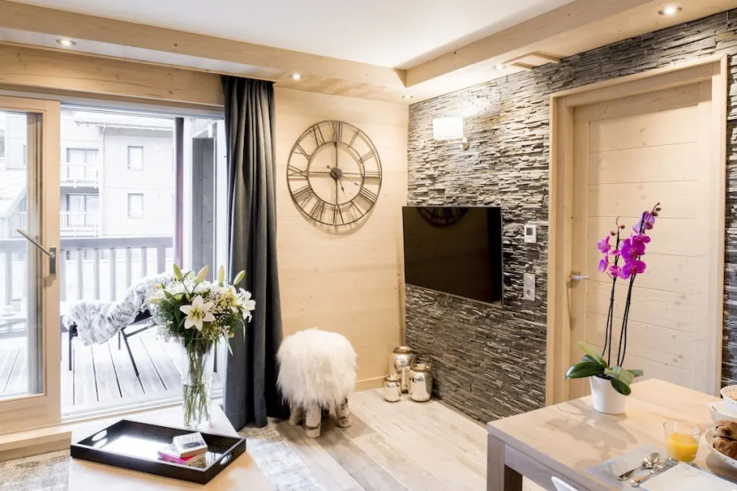 Mammoth Lodge Apartment T2 Cabin D08 — отель с удобным расположением в Куршевеле