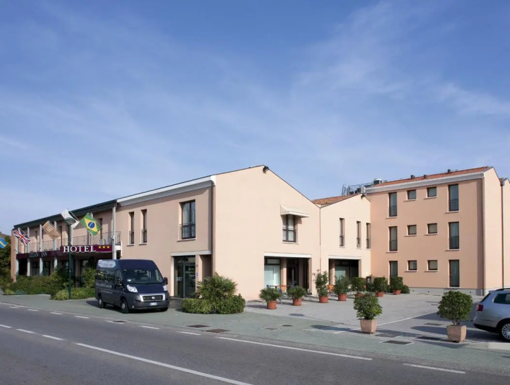 Best Western Titian Inn Hotel Venice Airport — всё о проживании в Венеции