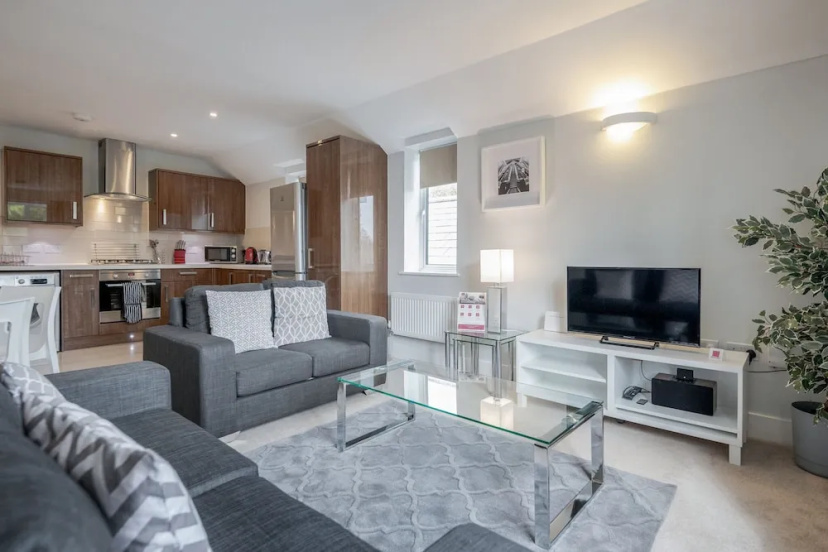 Roomspace Apartments - Nevis Court — отель с удобствами в Лондоне