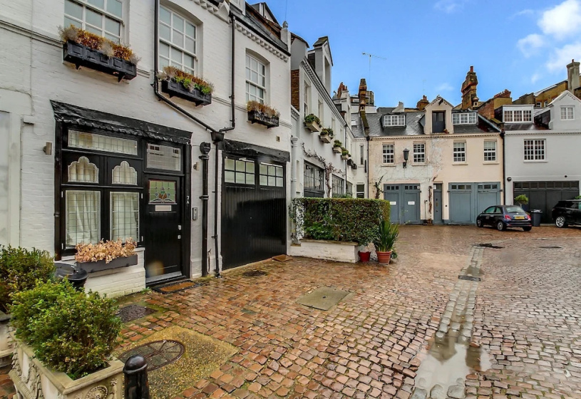Pont Street Mews Townhouse — комфортный отель в Лондоне