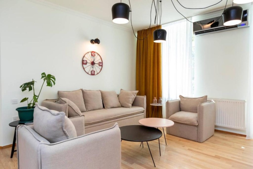Big Terrace&Spacious place&City views✲2 Bedroom — комфортный отель в Тбилиси