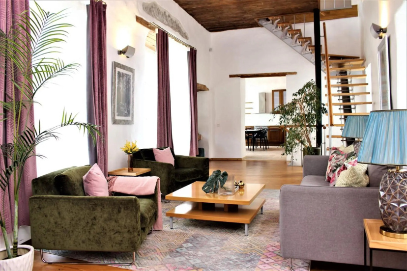 Tallinn City Apartments 2 bedroom & 2 bathroom luxury property with balcony in Old Town — отель с удобным расположением в таллине