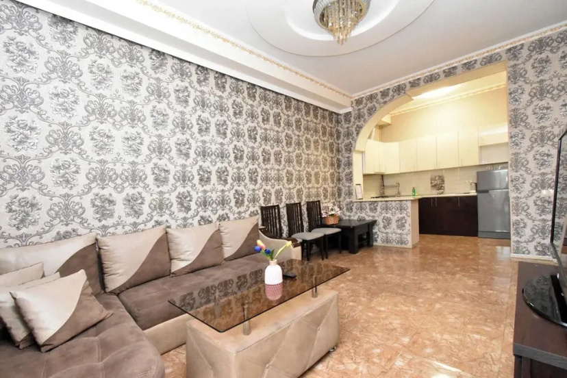 Apartment on Kajaznuni street — отель с удобствами в Ереван