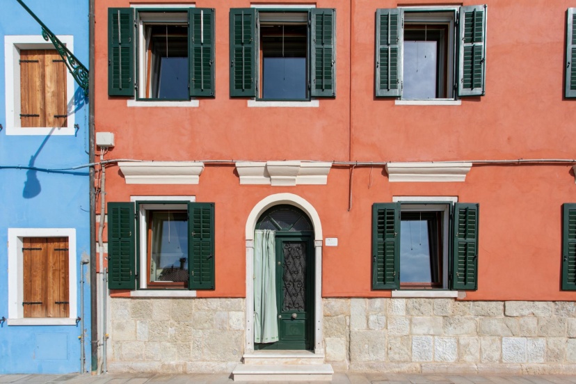Wondrous Palazzetto 1619 in Magical Burano Island — забронировать отель в Венеции