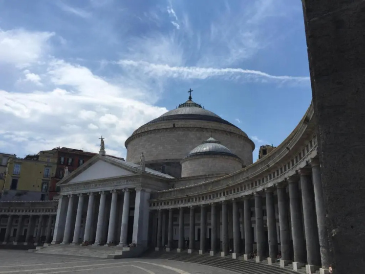 Il Posto Fisso Napoli — забронировать отель в Неаполе