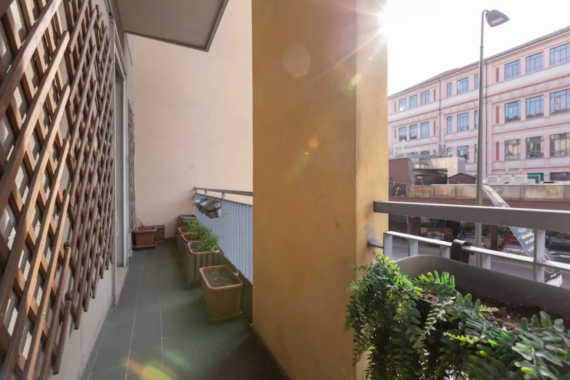 Porta Volta Bright and Roomy Flat — отель с удобствами в Милане