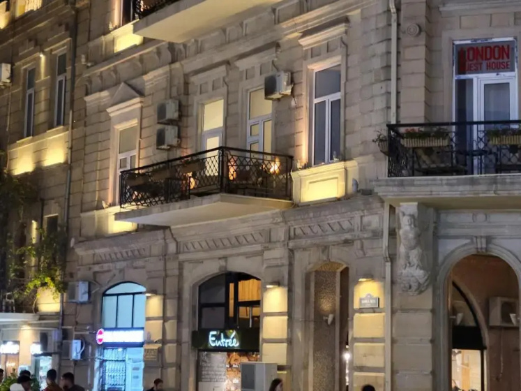 London Hotel and Guest House — забронировать отель в Баку