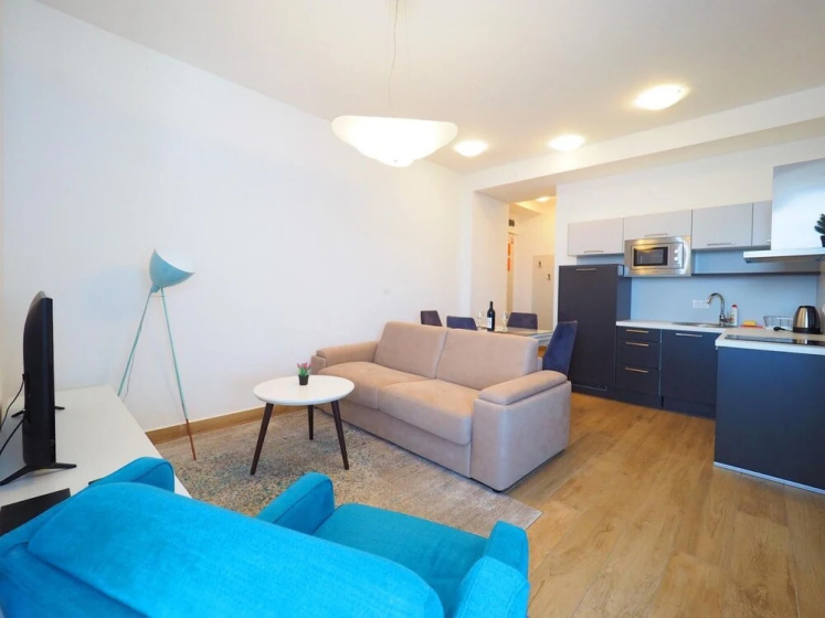 Blue Moon Apartments — отзывы гостей и цены