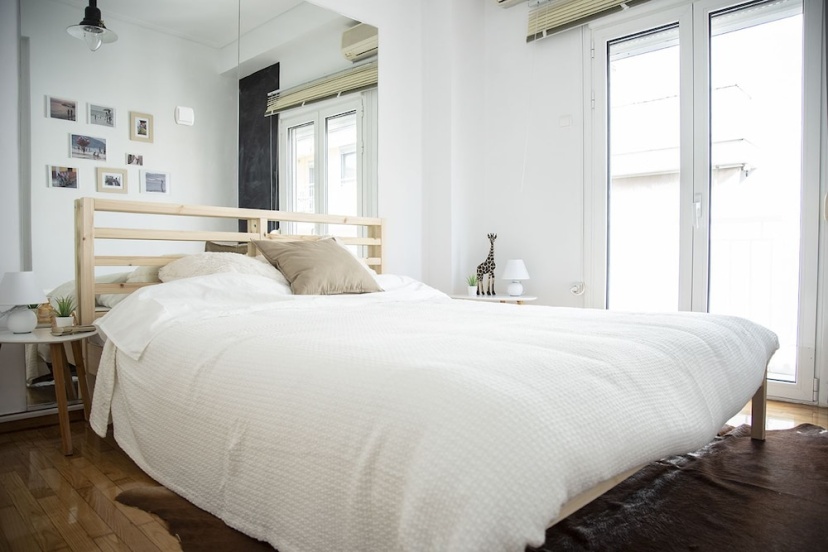 Amazing Renovated Penthouse In Pagkrati — отель в Афины, Греция