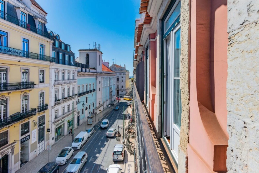 Chiado Prime Camões Apartment 3 — отель в Лиссабоне, Португалия