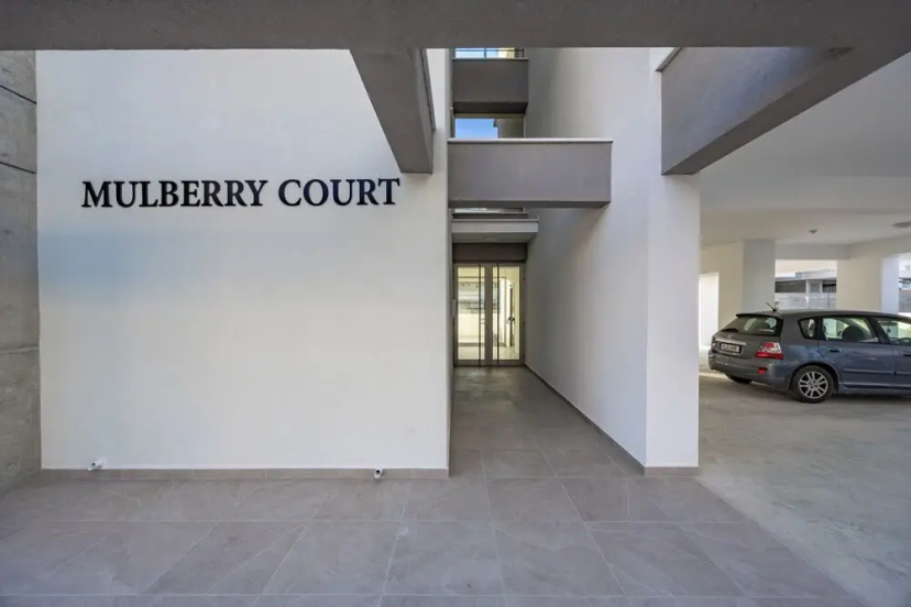 Mulberry Court Premium Apartments — забронировать отель в Лимассол