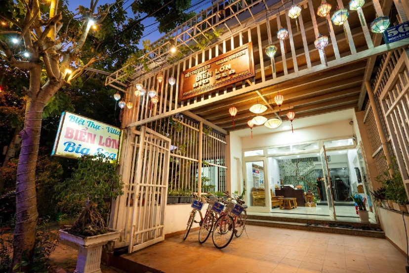 The Art - Big Sea Villa Hoi An Riverside — отель с удобствами в Дананге